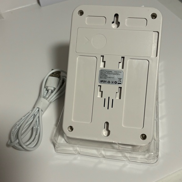 GEKKA Infrared Thermometer Wall Body Temperature Scanner IP21 Model:UFR101 NIB - Picture 3 of 9